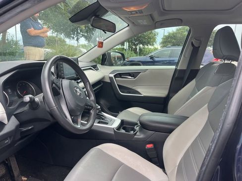 Used 2021 Toyota RAV4 XLE Premium FWD image 1