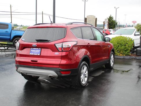 Used 2018 Ford Escape SEL w/ Canadian Touring Package AWD/4WD image 6
