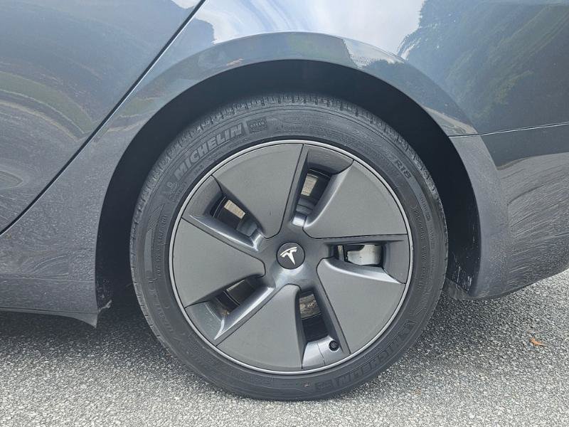 Used 2023 Tesla Model 3 Standard Range RWD image 18