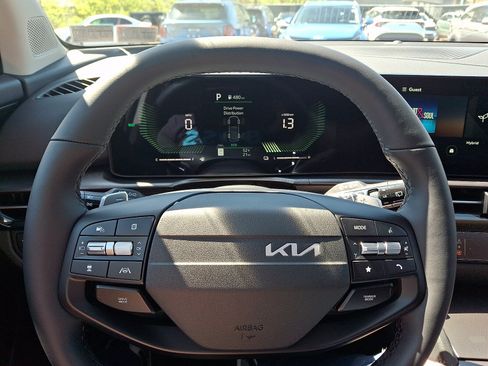 New 2026 Kia Sportage EX AWD/4WD image 13