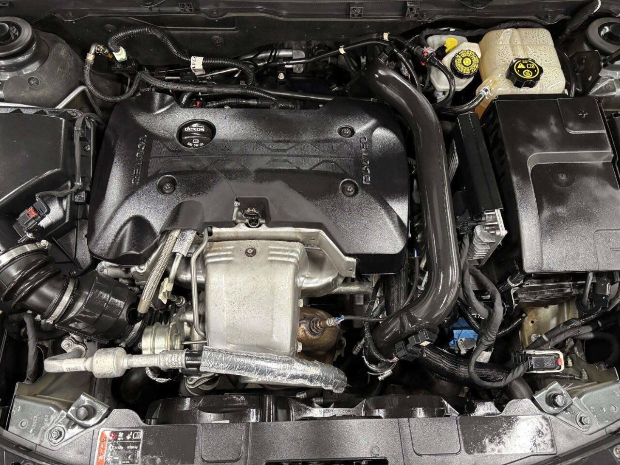 Used 2015 Buick Regal Premium w/ Experience Buick Package AWD/4WD image 11