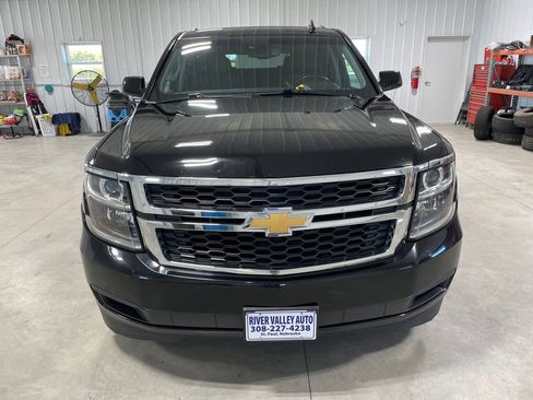 Used 2019 Chevrolet Tahoe LT image 2