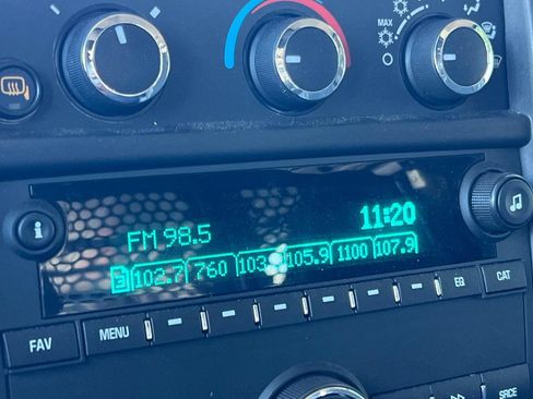 Used 2025 Chevrolet Express 2500 w/ Driver Convenience Package RWD image 24