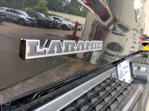 Used 2024 RAM 2500 Laramie AWD/4WD image 9