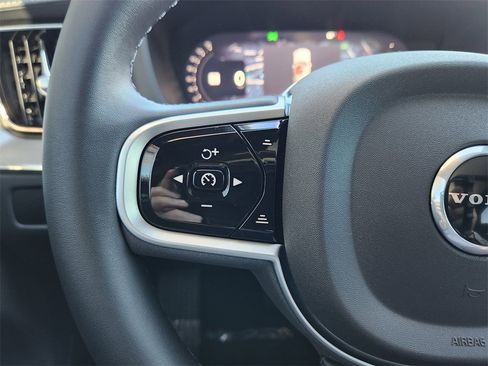 Used 2026 Volvo XC60 T8 Polestar w/ Protection Package Premier image 16