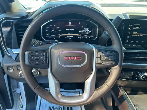 Used 2024 GMC Sierra 2500 SLT image 27