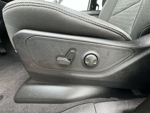 Used 2025 RAM 1500 Big Horn AWD/4WD image 15