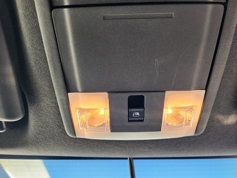 Used 2013 Ford F250 Lariat w/ Chrome Pkg image 48