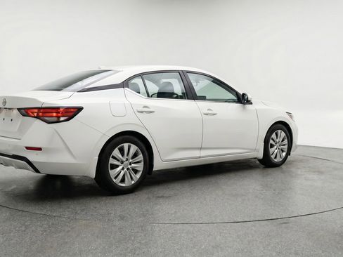 Used 2025 Nissan Sentra S FWD image 9