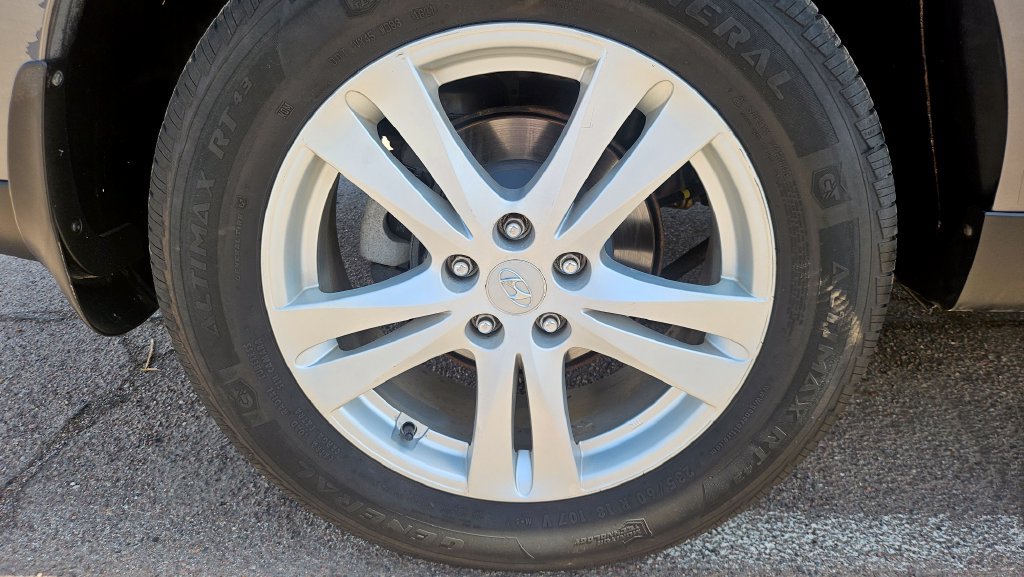 Used 2010 Hyundai Santa Fe SE AWD/4WD image 16