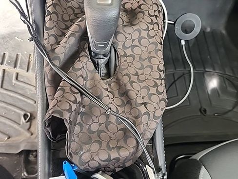 Used 2024 Nissan Kicks SR w/ SR Premium Package image 3