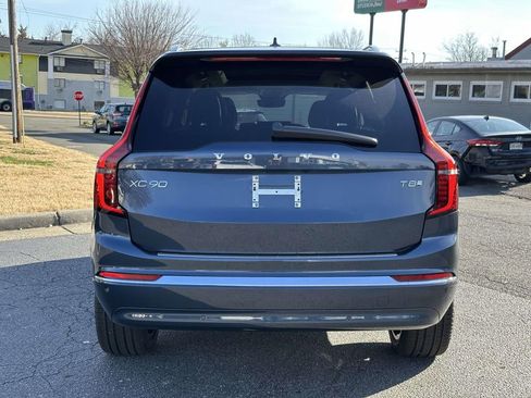 New 2026 Volvo XC90 T8 Plus w/ Protection Package Premier image 20