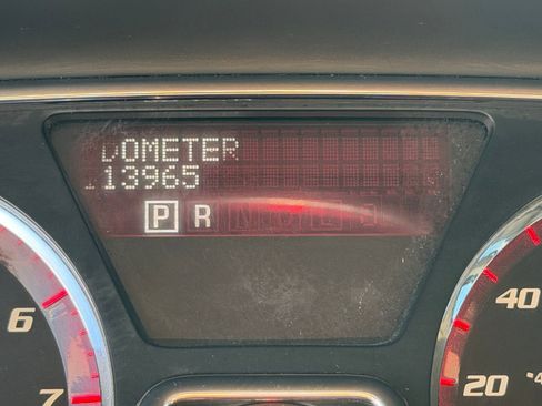 Used 2016 GMC Acadia SLT w/ Open Road Package FWD image 21