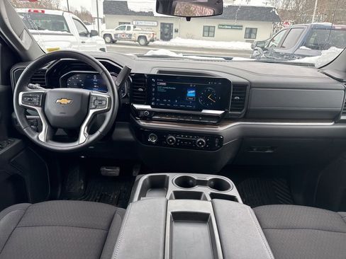 Used 2024 Chevrolet Silverado 1500 LT image 12