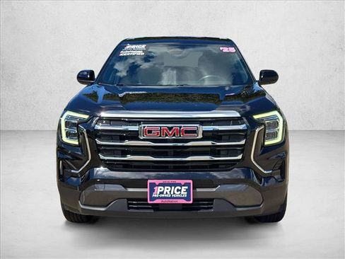 Used 2025 GMC Terrain Elevation FWD image 2