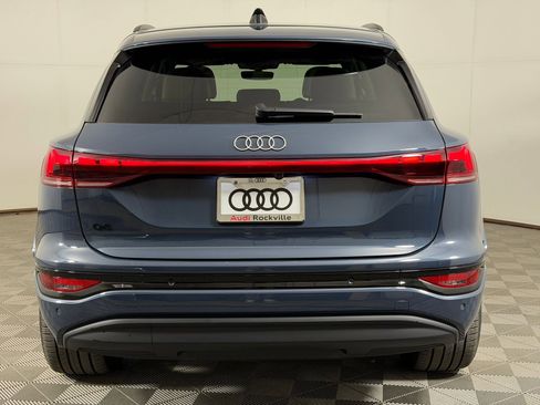 Used 2025 Audi Q6 e-tron Premium w/ Convenience Package RWD image 10