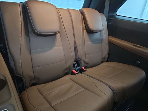 Certified 2024 Mercedes-Benz GLS 450 4MATIC w/ AMG Line Exterior image 12