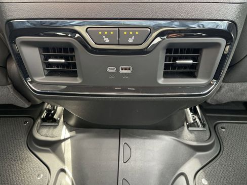New 2026 GMC Sierra 2500 AT4 w/ AT4 Premium Plus Package AWD/4WD image 22