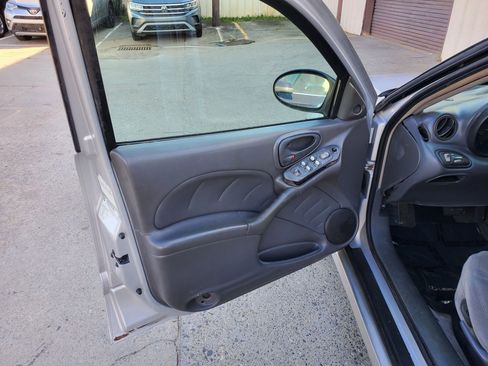 Used 2004 Pontiac Grand Am GT image 21