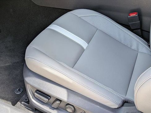 New 2026 Toyota Camry SE image 4