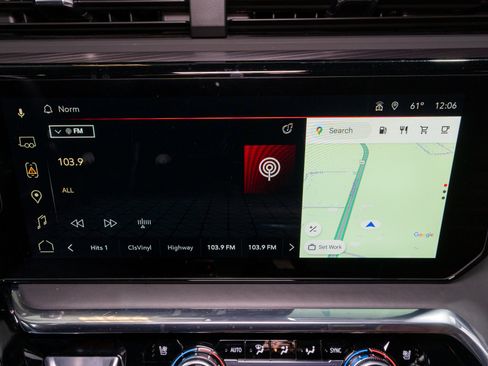 Used 2025 GMC Sierra 1500 Denali Ultimate image 24