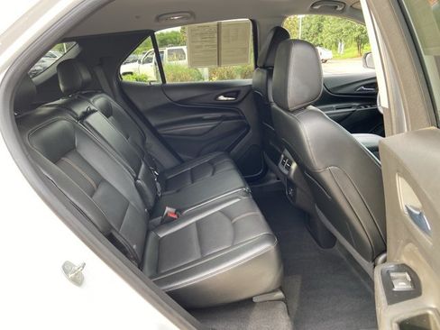Used 2023 Chevrolet Equinox Premier AWD/4WD image 14