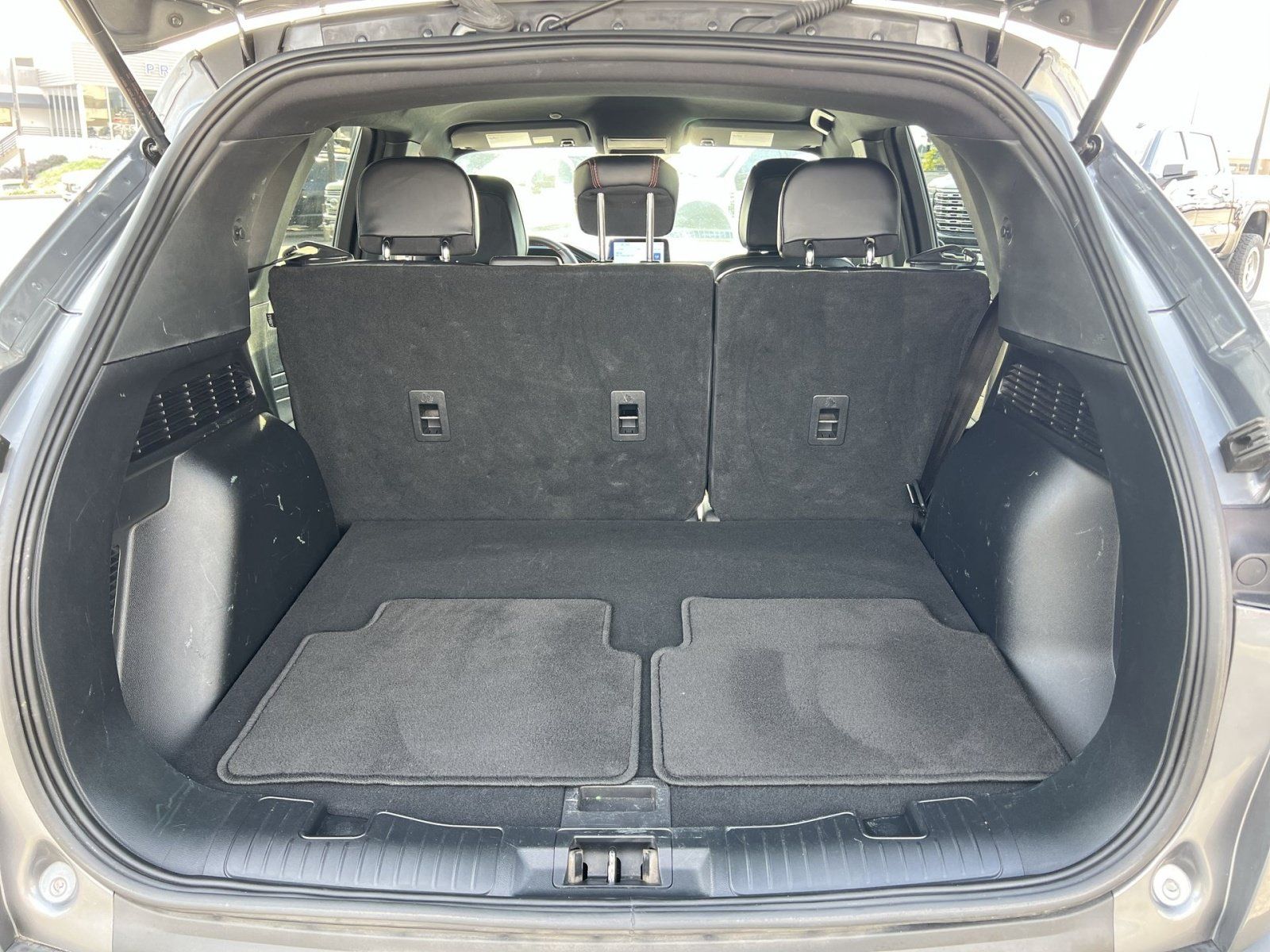 Certified 2025 Ford Escape ST-Line FWD image 24