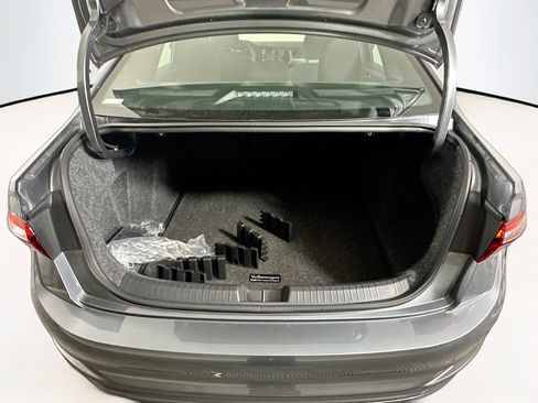 Used 2023 Volkswagen Jetta Sport image 27