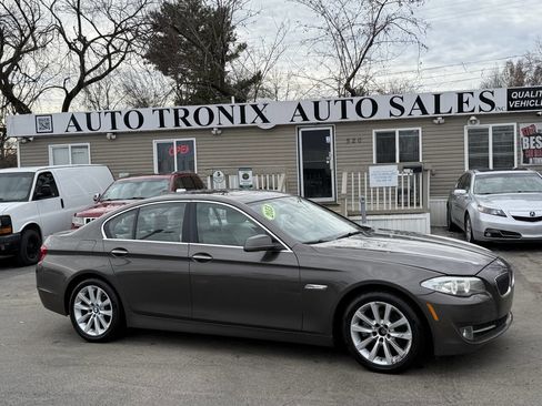 Used 2013 BMW 528i xDrive 528i xDrive AWD 4dr Sedan image 1