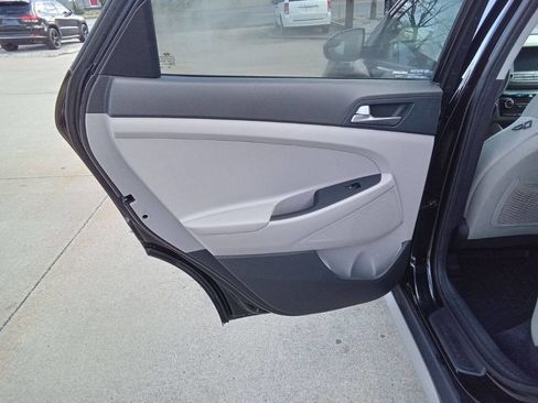 Used 2018 Hyundai Tucson SEL w/ Cargo Package image 12