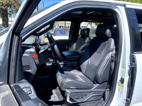 Used 2025 Ford F150 Raptor AWD/4WD image 28