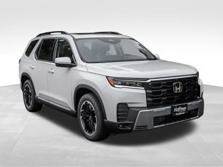 New 2026 Honda Pilot Touring video 2
