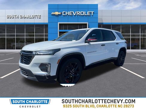 Used 2023 Chevrolet Traverse Premier w/ Redline Edition FWD image 1