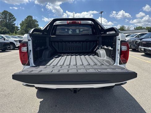 New 2025 GMC Canyon AT4 w/ Nightfall Edition image 23