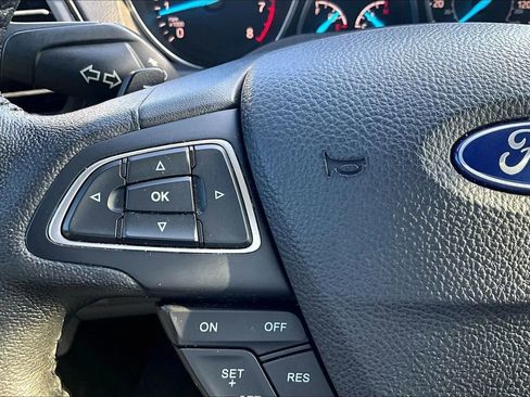 Used 2017 Ford Escape Titanium FWD image 18