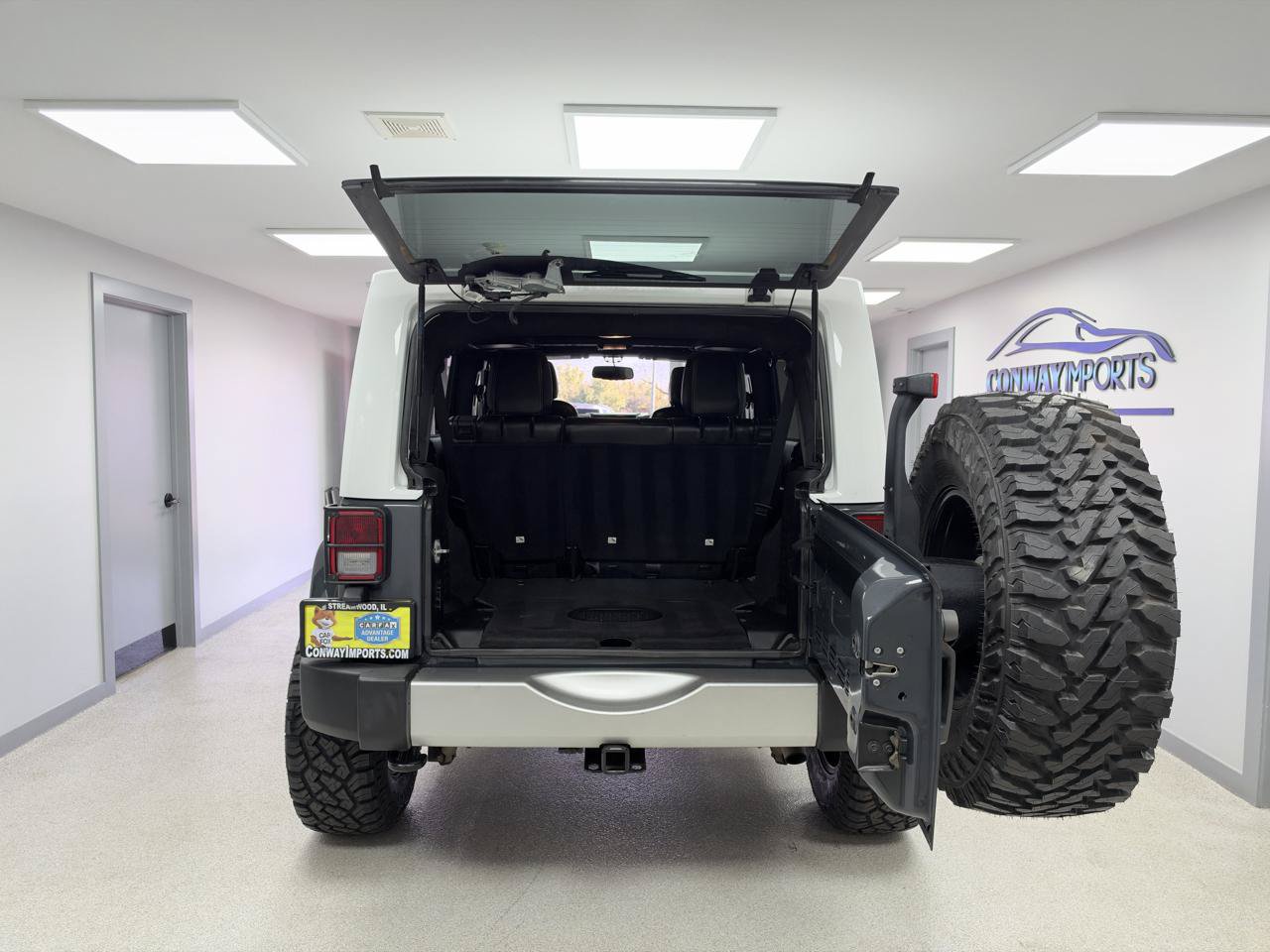 Used 2017 Jeep Wrangler Unlimited Sahara w/ Quick Order Package 24E Chief AWD/4WD image 36