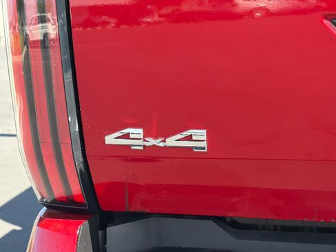 Used 2022 Toyota Tundra Limited w/ TRD Off-Road Package AWD/4WD image 31