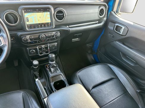 Used 2022 Jeep Wrangler Unlimited Sahara image 23