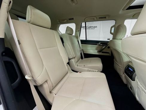 Used 2023 Lexus GX 460 Premium image 31