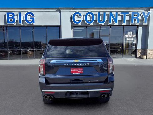 Used 2023 Chevrolet Suburban Premier AWD/4WD image 4