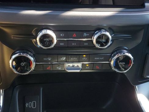 Used 2025 Ford F150 XLT w/ Equipment Group 302A MID image 31