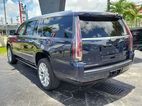 Used 2019 Cadillac Escalade ESV Premium Luxury AWD/4WD image 6