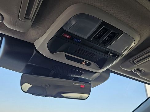 Certified 2025 Subaru Crosstrek 2.0i Premium image 28