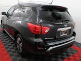 Used 2017 Nissan Pathfinder S image 4