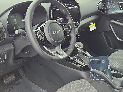 New 2025 Kia Soul EX image 17