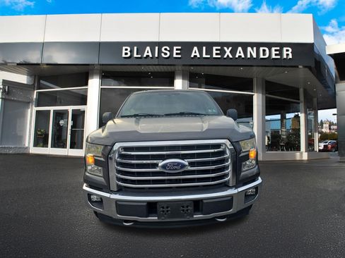 Used 2017 Ford F150 XLT w/ Equipment Group 302A Luxury AWD/4WD image 9