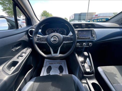 Used 2025 Nissan Versa SV FWD image 8