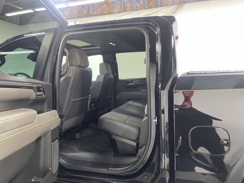 Used 2023 Chevrolet Silverado 1500 ZR2 w/ Technology Package image 13