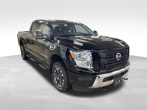 Used 2022 Nissan Titan SV AWD/4WD image 22