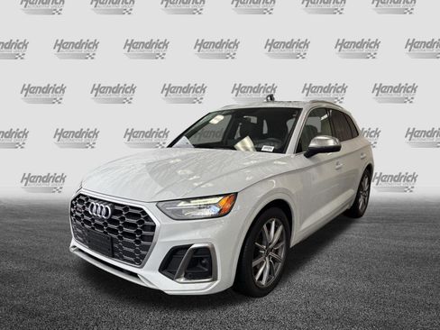 Used 2024 Audi SQ5 Premium Plus image 3